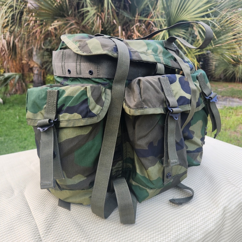 US Military Combat Field Pack Nylon Med. LC-1 Rucksack PREPPER BUG OUT BAG  CAMO